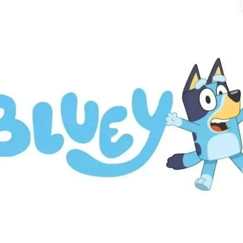 Bluey Deluxe Activity Art Set with Metal Carrying Case, for kids over 200 pieces